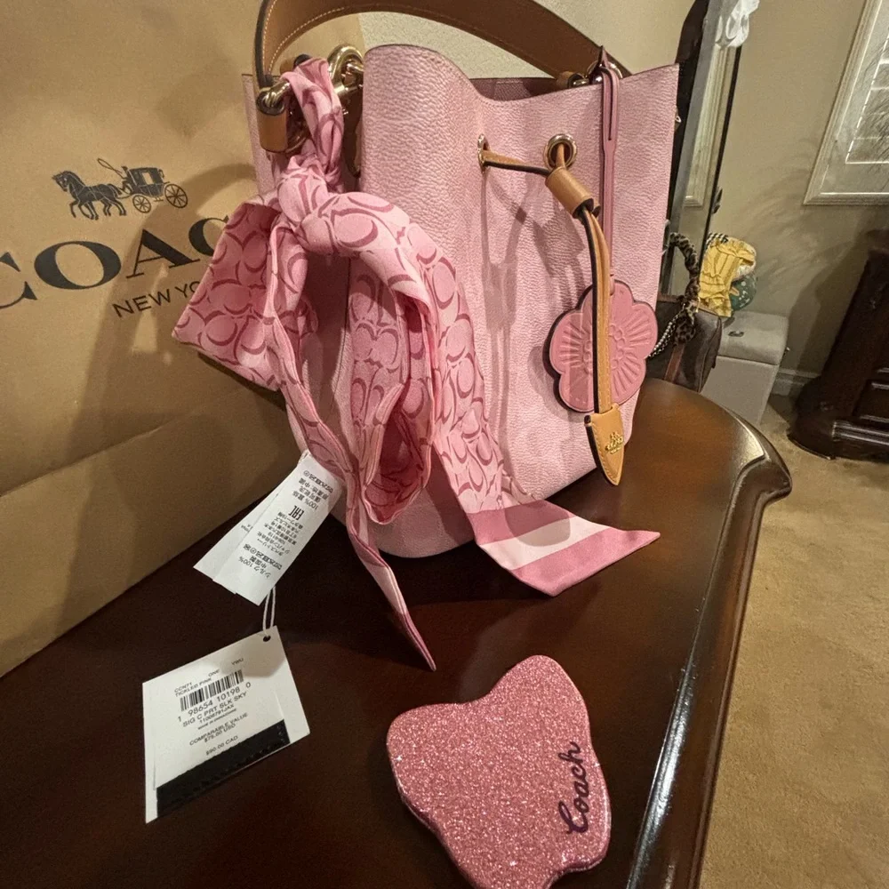 Coach powder Pink Rowan Bucket Bag - Picture 4 of 9